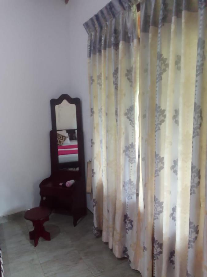 Silent Nest Bed & Breakfast เอลลา ภายนอก รูปภาพ