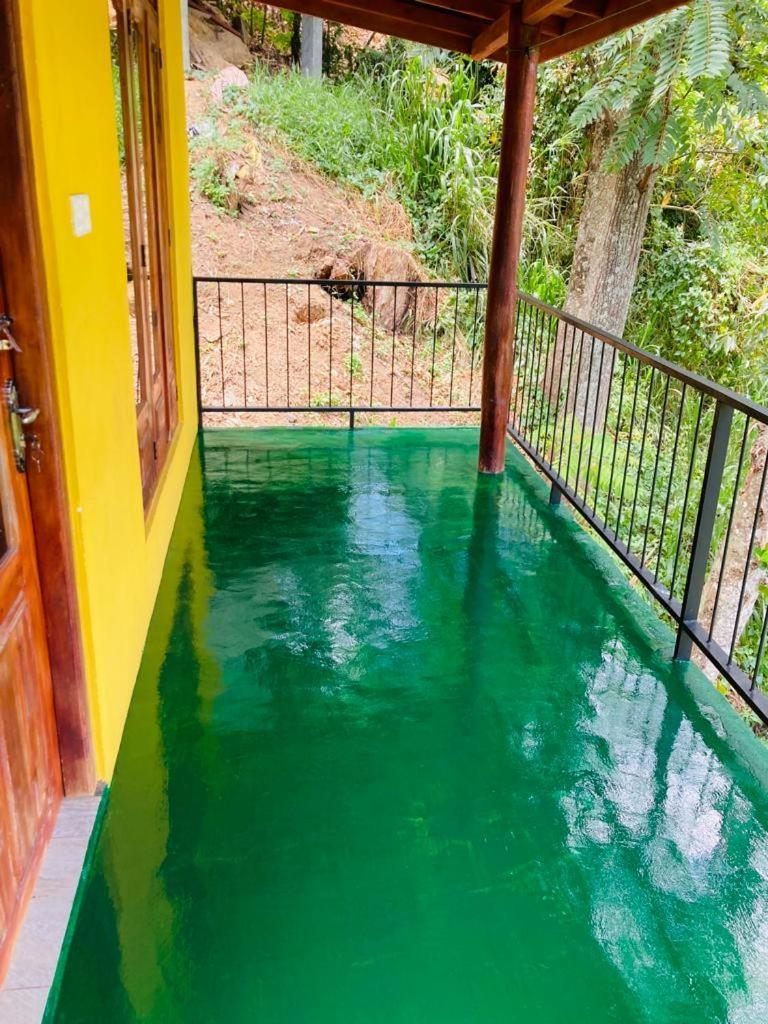 Silent Nest Bed & Breakfast เอลลา ภายนอก รูปภาพ